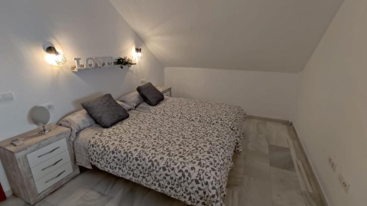 Apartamentos La Casa De Bebita 丰希罗拉 外观 照片