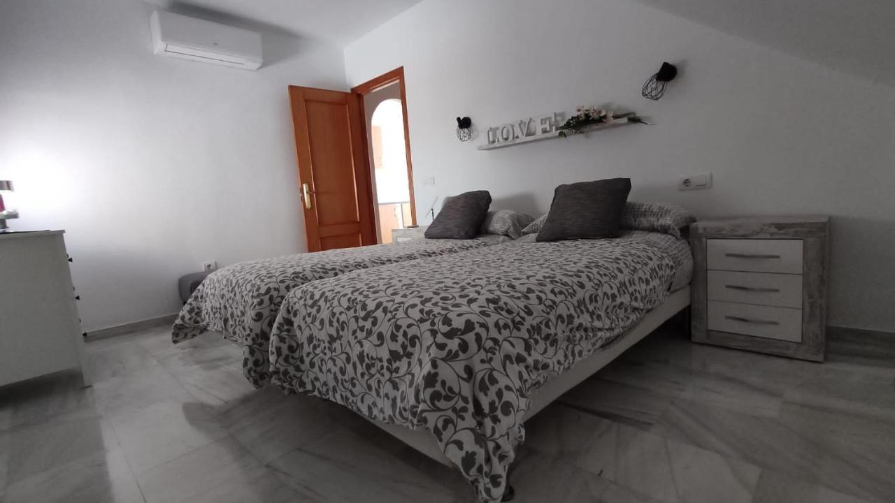 Apartamentos La Casa De Bebita 丰希罗拉 外观 照片